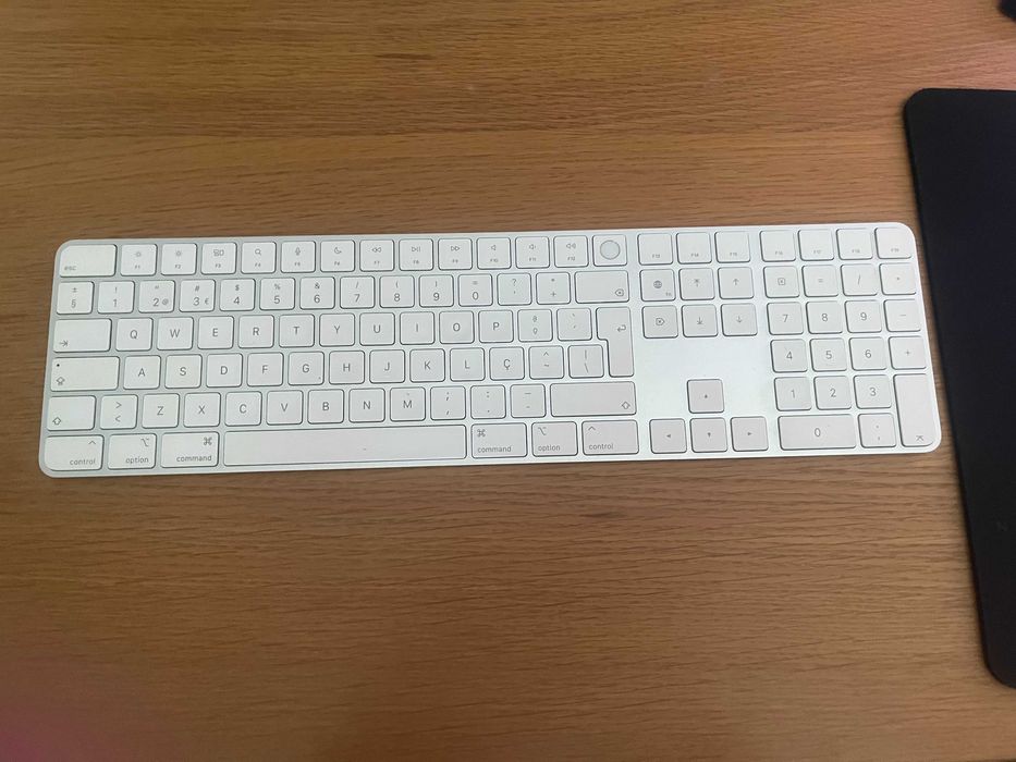 Apple Imac M1, 8GB RAM, 512GB Disco, Teclado com Keypad, Magic Mouse