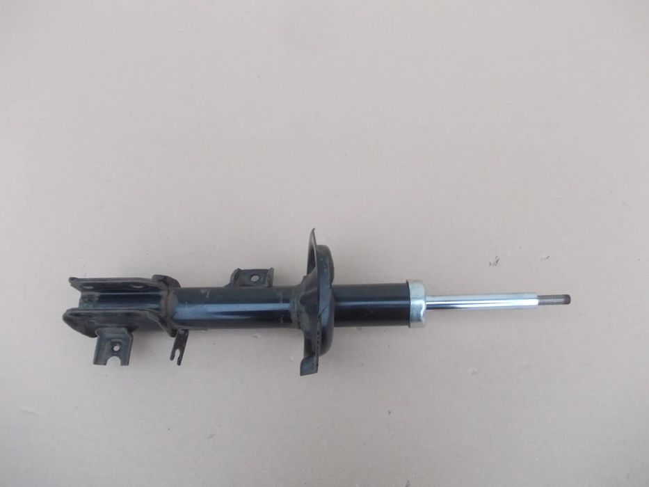 Amortyzator prawy przód Suzuki Sx-4 1.6 Japonia
