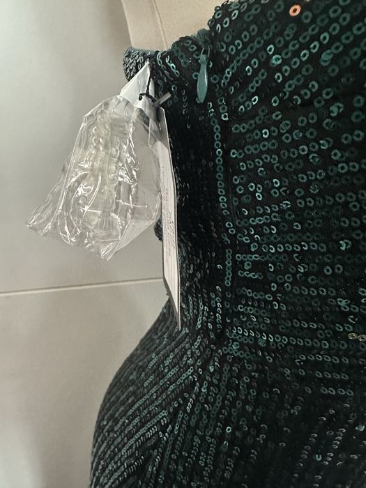 Sukienka maxi z rozcieciem zdobiona r 40