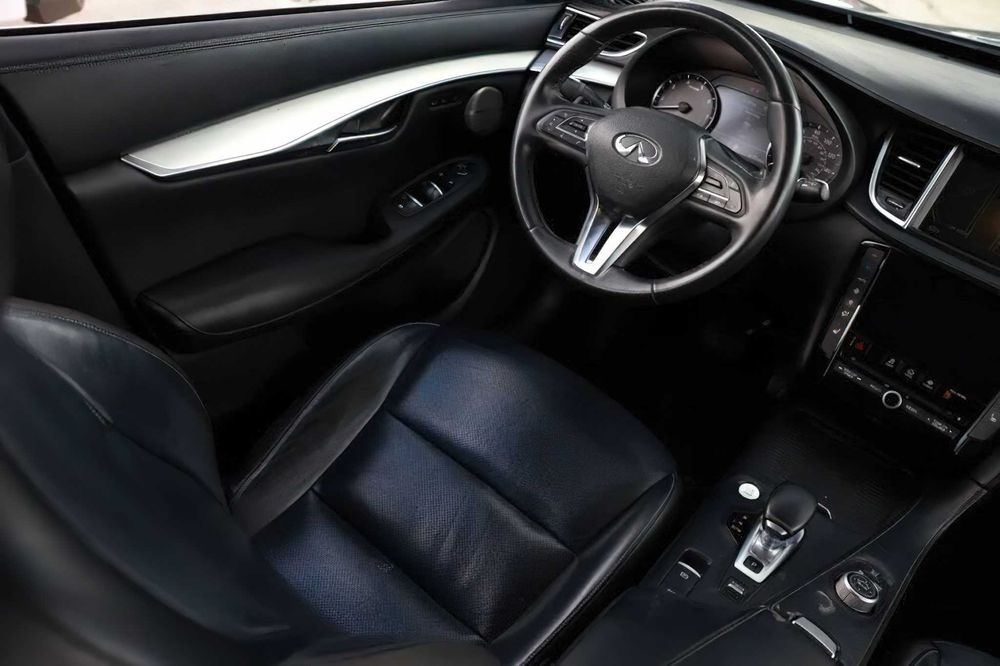 Infiniti QX50 Essential      2019