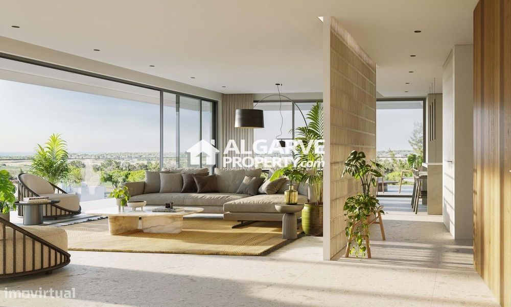 Elegante T2 no Rés-do-Chão com Jardim Privado e Arrecadação Espaçosa