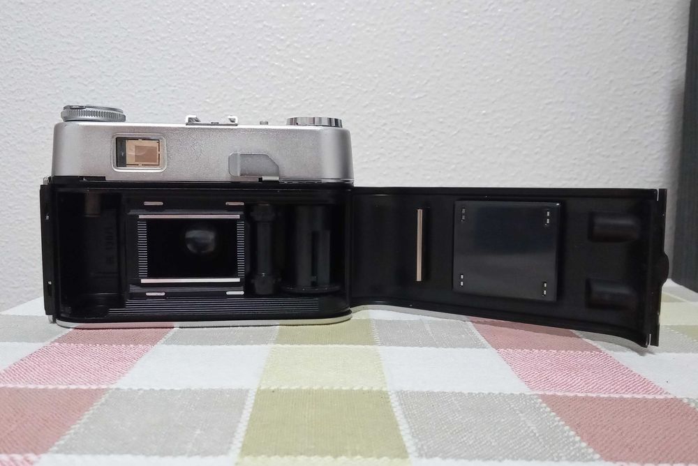 Плівковий фотоапарат Voigtländer Vitoret DR / West Germany