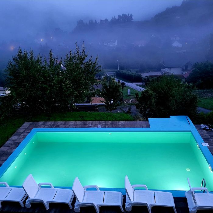 Domki , Bieszczady,Polanczyk , Solina, jezioro solinskie. Basen