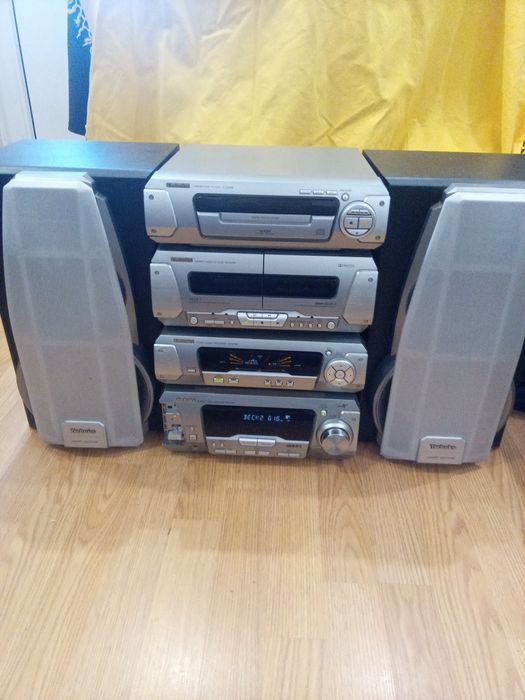 Продам музыкальный  центр technics 590