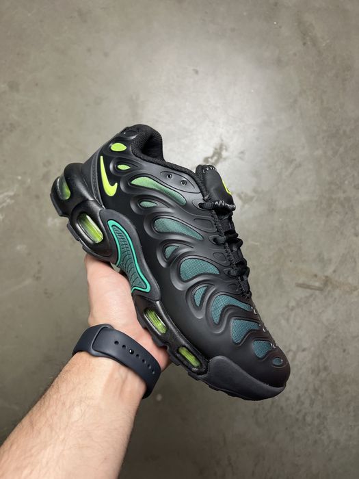 Кросівки чоловічі Nike Air Max Plus Drift Volt Black/Gray