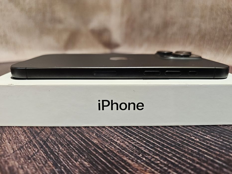 Смартфон Apple iPhone 15 Pro Max 256Gb Black Titanium 84% з гарантією