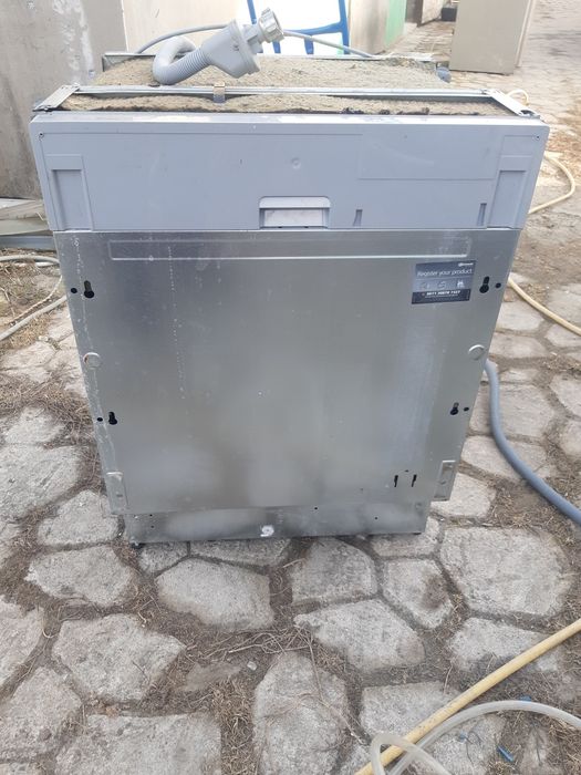 Посудомийна машина 60 під забудову