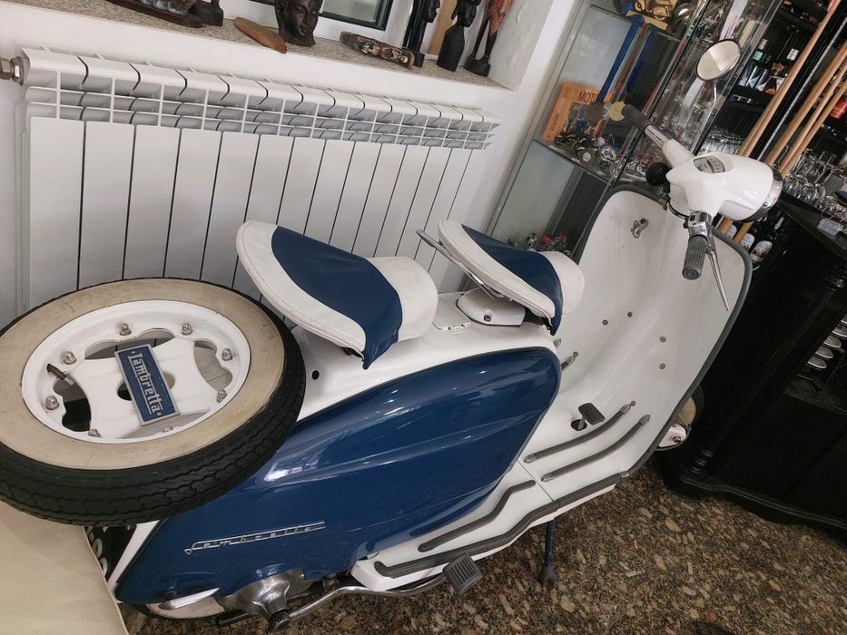 Lambreta toda restaurada