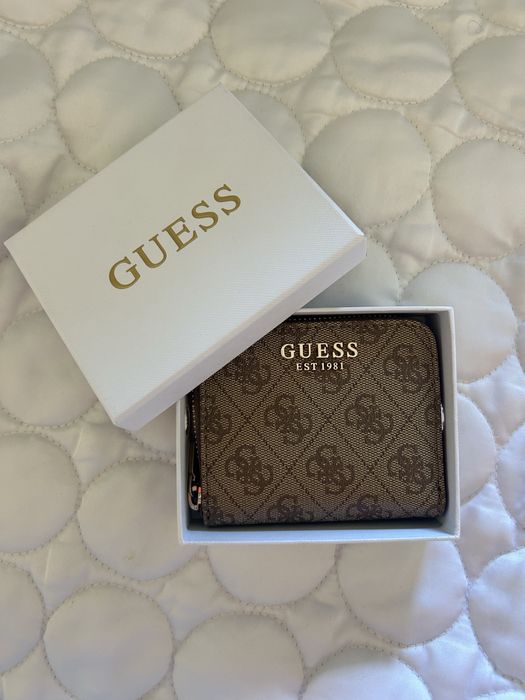Carteira guess (original)
