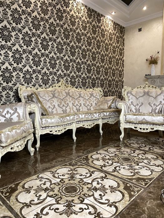 Продам диван и стулья