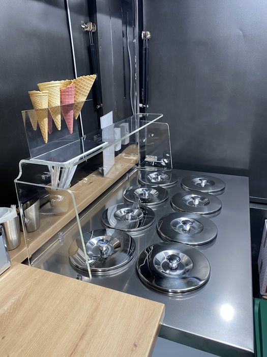 Przyczepa gastronomiczna do sprzedaży lodów gałkowanych