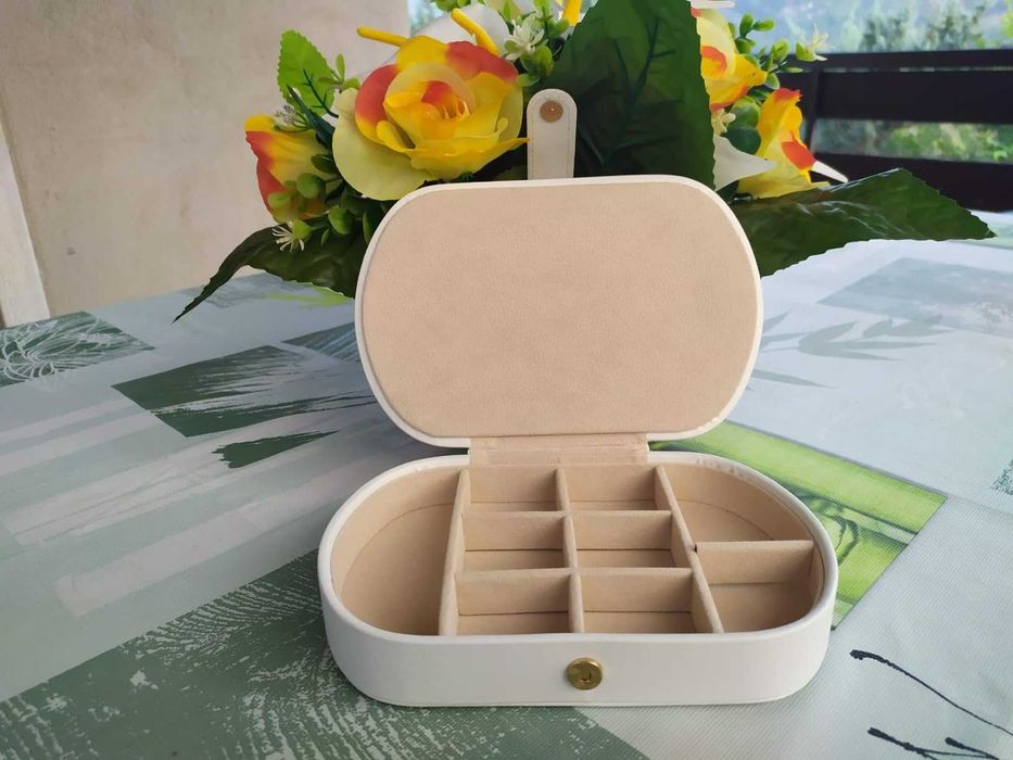 Wielopoziomowy duży kuferek szkatulka organizer na biżuterię PREZENT