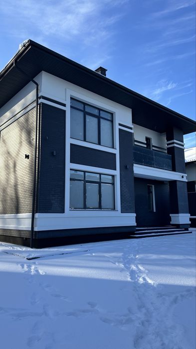 Якісний будинок з чистовою стяжкою та штукатуркою. Газ!Межує з лісом