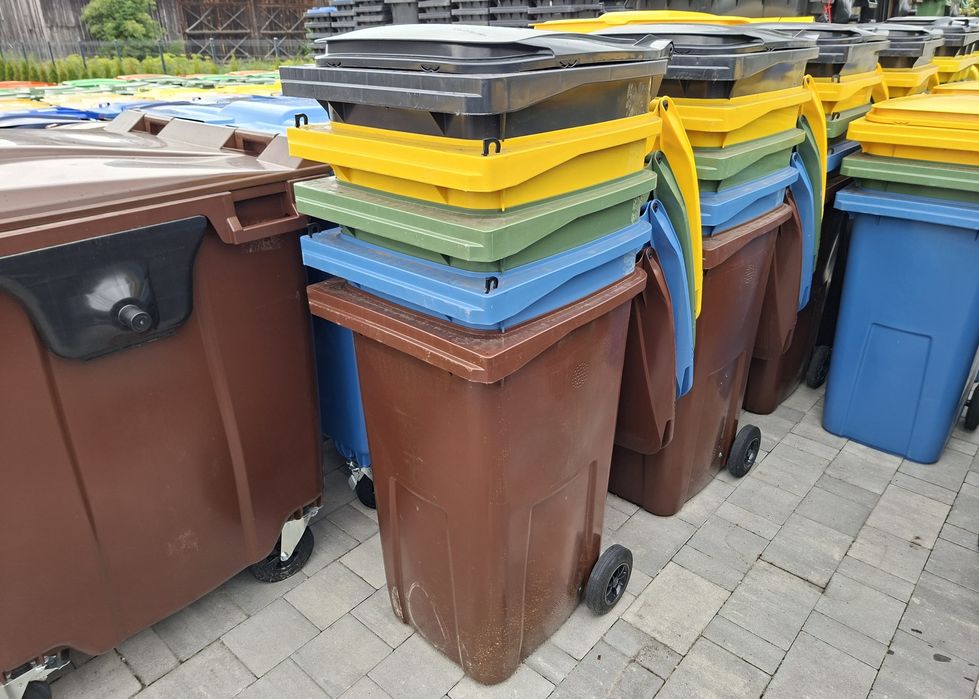 Kosze na odpady 240l, 120, kontenery 1100l nowe uzywane
