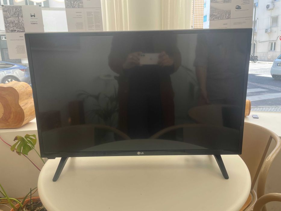 Televisão LG 28" MT 42