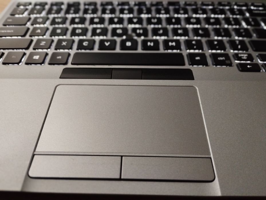 Ноутбук Dell 5511 IPS i5-10400H/nVidia mx250/16gb DDR4/SSD 256gb/