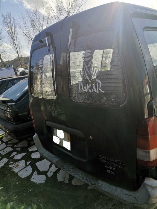 Carrinha Nissan Vanette de 1997 para peças