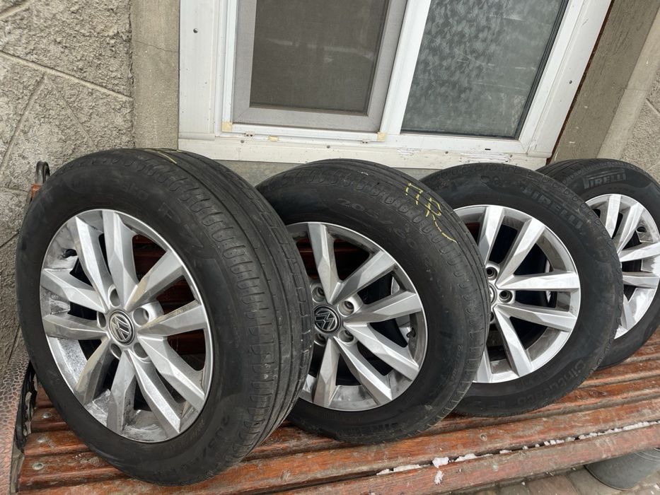 Продам шини, літо pirelli, без дисків