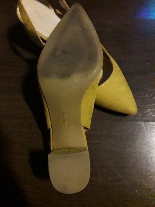 Buty damskie na obcasie