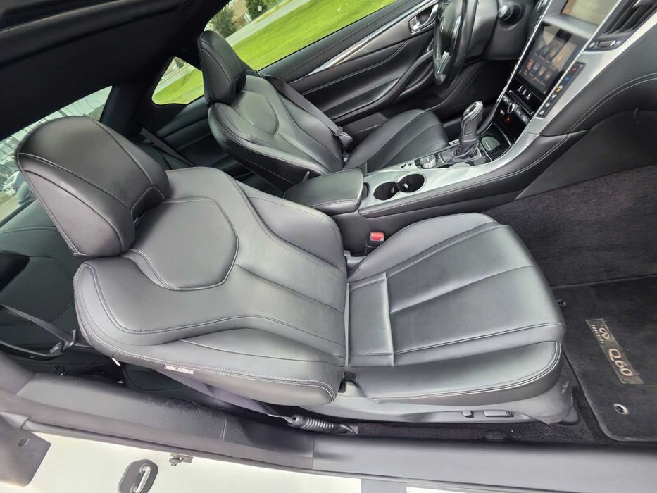 Infiniti Q60 Sport      2017