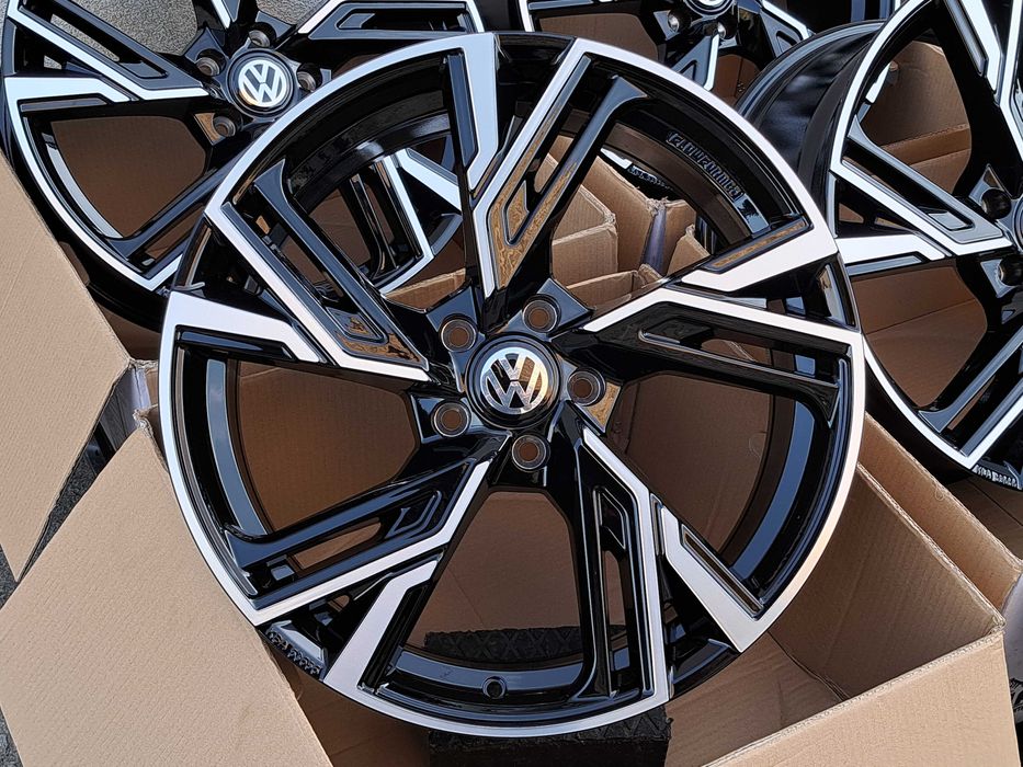 ALUFELGI NOWE VW 18 5x112 Passat Scirocco Arteon Tiguan ET30 RS5