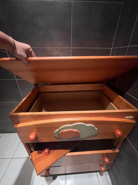 Cómoda de quarto de bebé