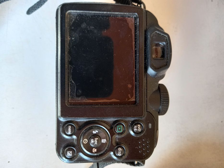 Цифровий фотоапарат GE X5