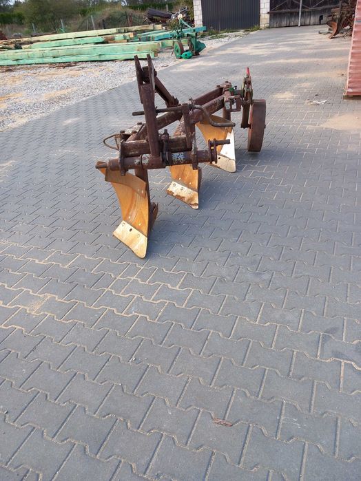 Pług 3 skibowy unia Grudziądz