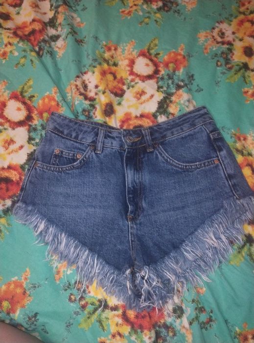 Джинсовые шорты XS (34) 6
