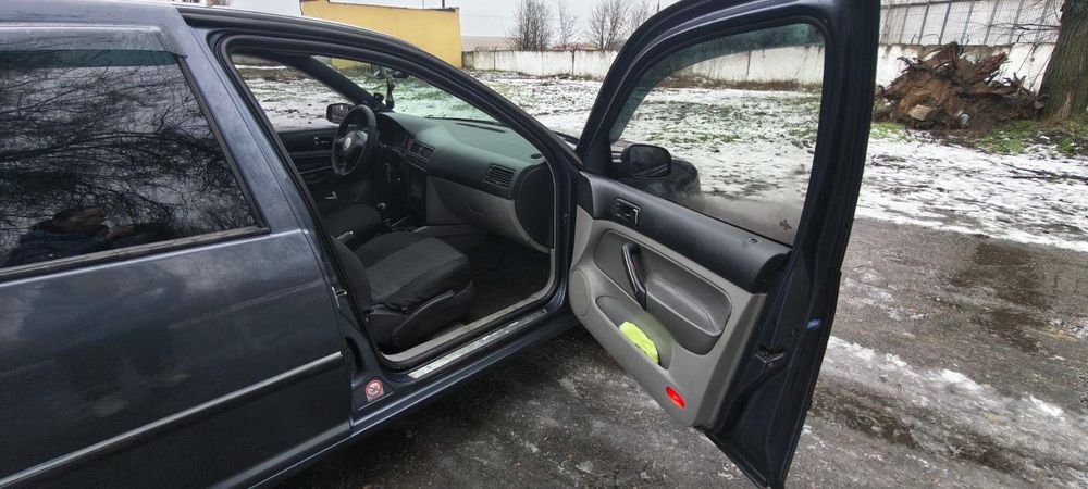 Фольцваген бора ,