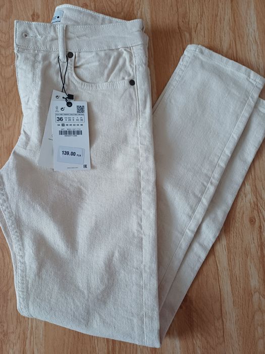 Джинси zara 36р. білі