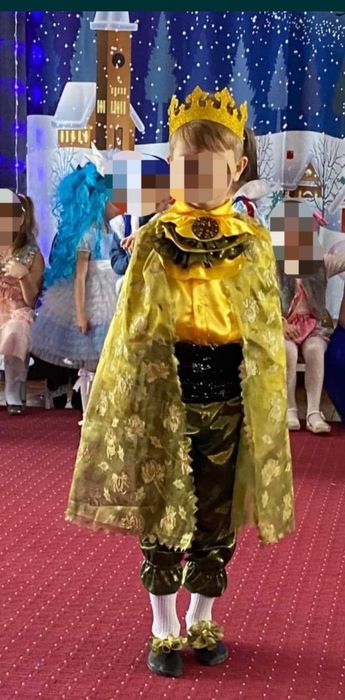 Костюми: буквар,азбука, ангел,зірочка,принц-цар