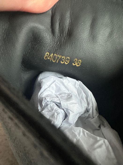 Buty botki Chanel numer seryjny 38