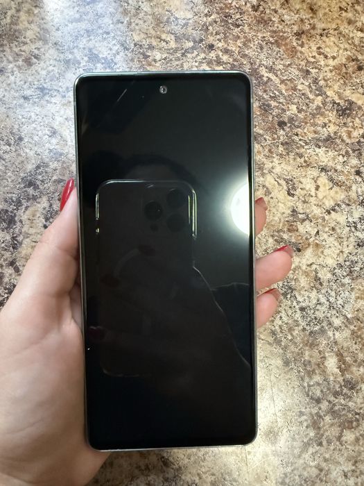 Продам samsung galaxy s 20 fe