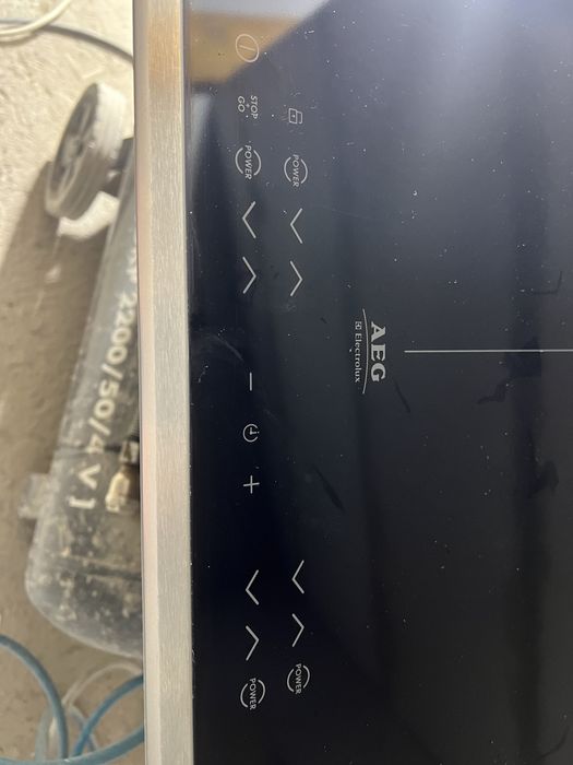 Плита індукційна AEG