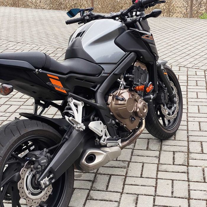 CB650F 2017 18.700km