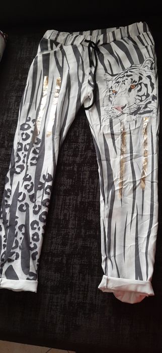 White Tiger-Print Pants64586407867651120