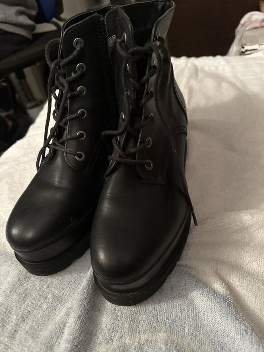 Botki buty botki sneakersy stan bdb zadbane rozm 39