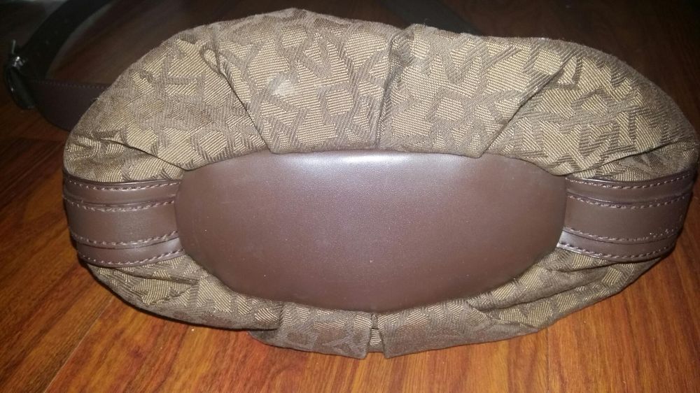 Torebka DKNY mała listonoszka Donna Karan