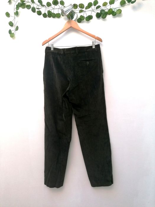 Calças Caqui Escuras de Bombazine