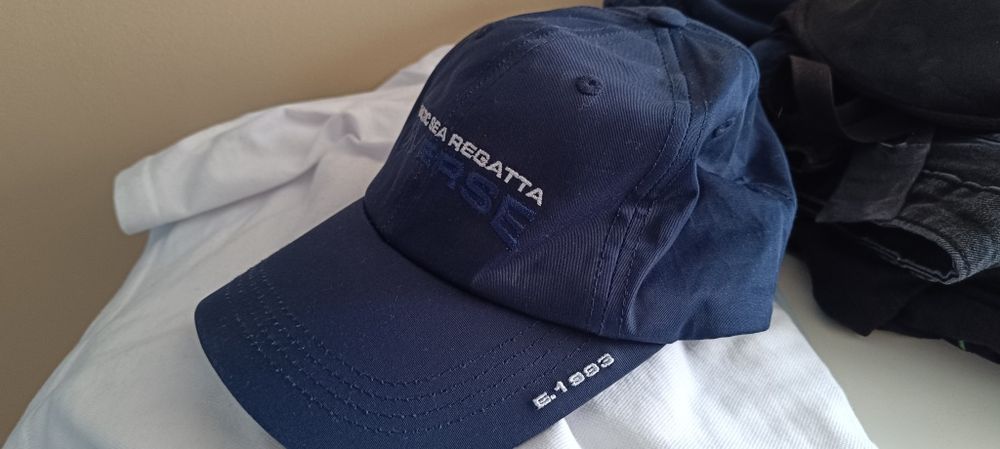 Czapka z daszkiem nowa diverse metki