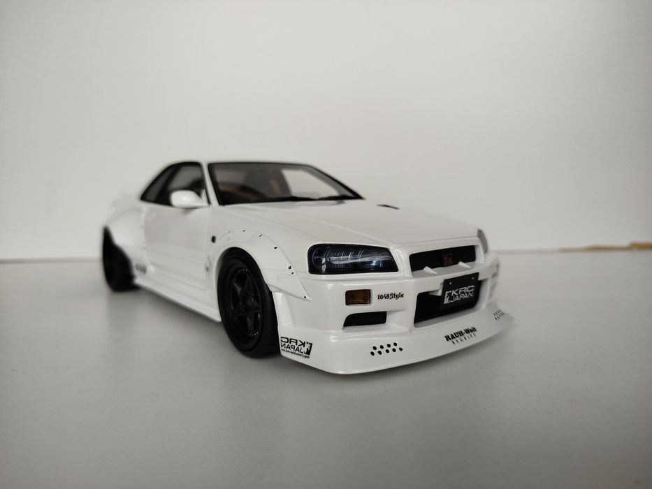 Model Nissan Skyline GT-R  1:18 Otto