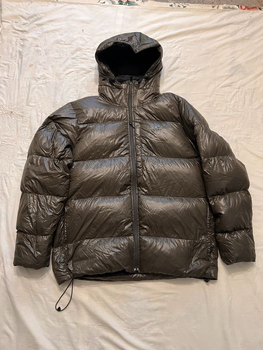 Продам пуховик Nike  р. XL