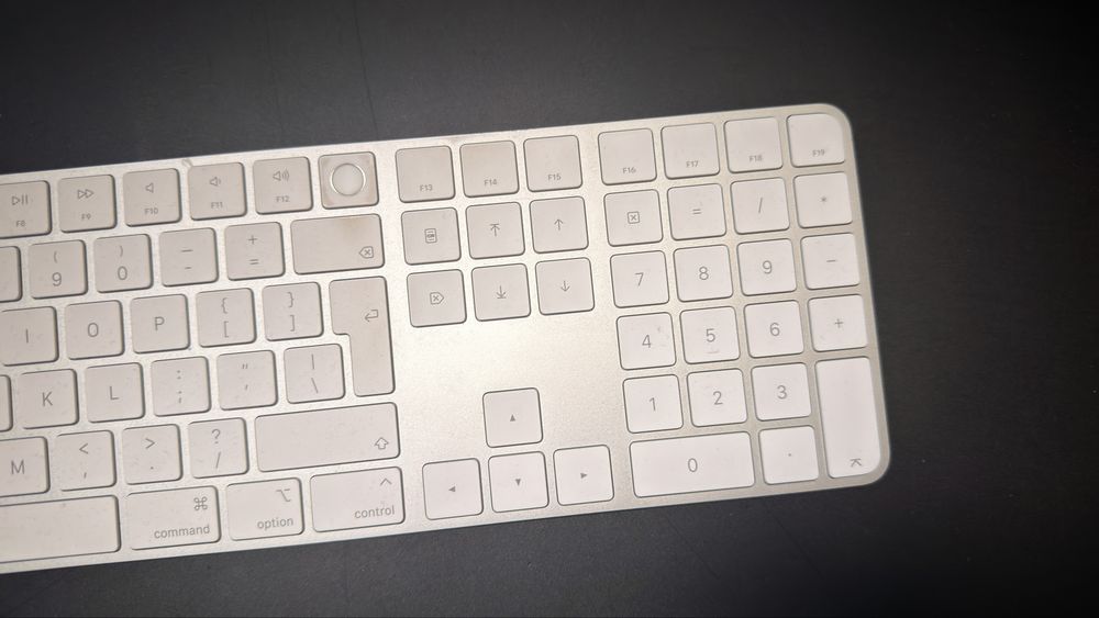 Klawiatura Apple Magic Keyboard z Touch ID