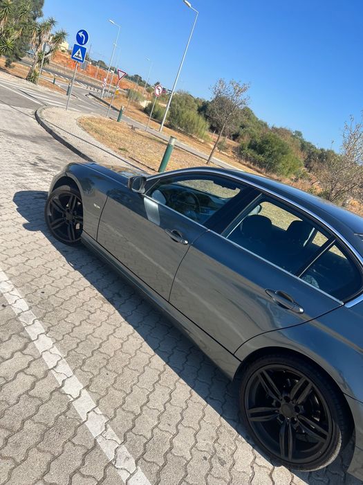 BMW 318D 2.0 2011