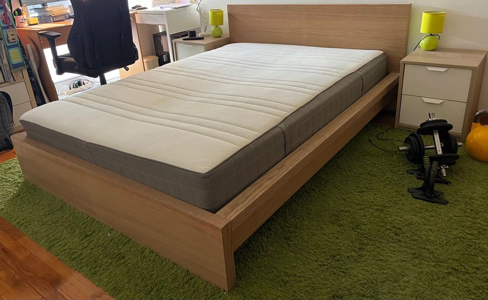 MALEstrutura de cama com colchão Malm-Ikea
Estrutura de cama c/colchão, chapa de carvalho c/velatura branca/Valevåg extra firme, 160x200 cm