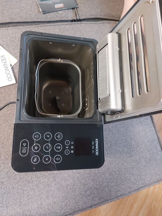 Хлібопіч Kenwood BM450