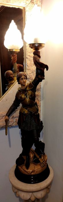 Escultura candeeiro  Joana  D'Arc século XX