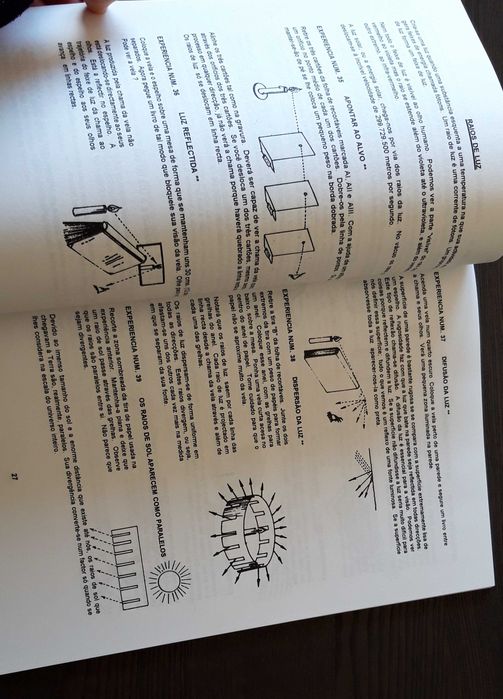 Livro 'Energia Solar  - serie de experiências cientificas."
