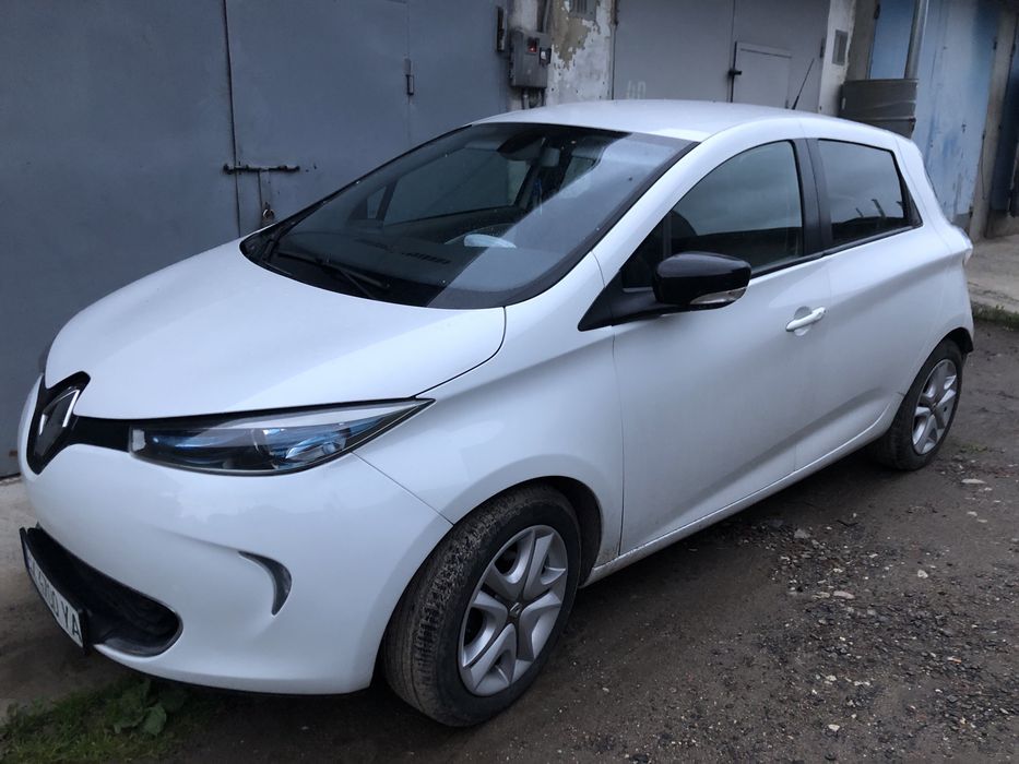 Renault Zoe 41квт 300км